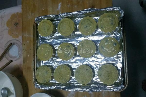 芝麻广式月饼的做法图解7