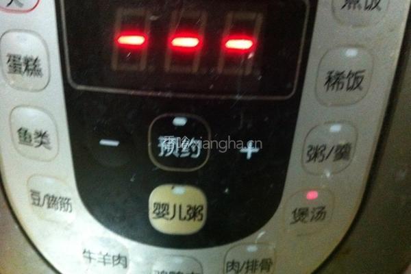 山药红萝卜骨头汤的做法图解5