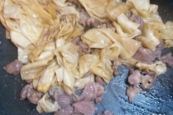 豆腐皮炒肉的做法图解9