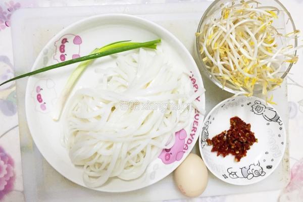炒河粉的做法图解1