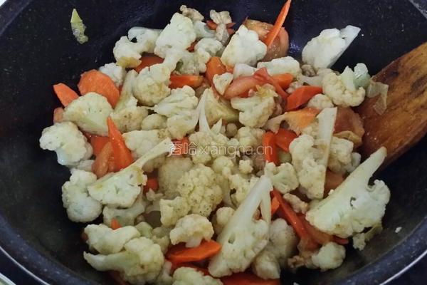 菜花炒西红柿的做法图解4