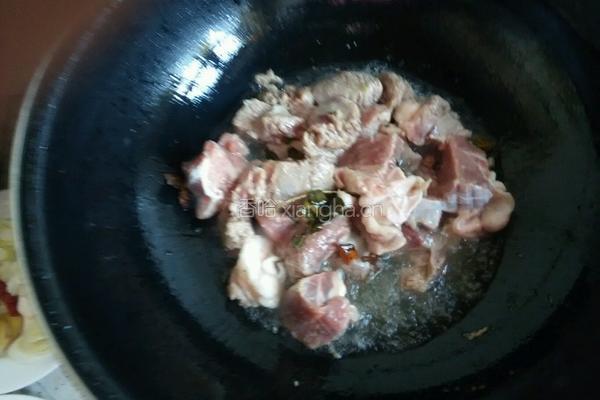土豆炖牛肉的做法图解4