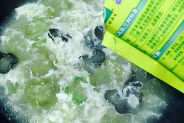 丝瓜黑木耳汤的做法图解8