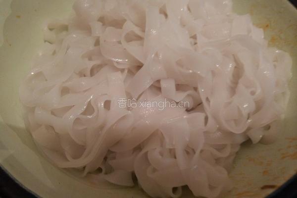 炒河粉的做法图解3