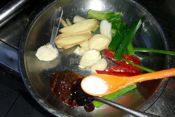 爆炒懒尿虾（炒虾姑）的做法图解1