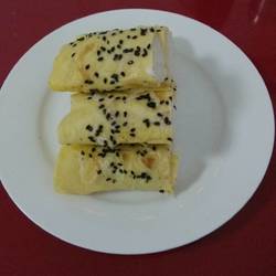 黑芝麻鸡蛋饼的做法[图]