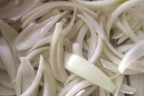 西红柿牛肉的做法图解1