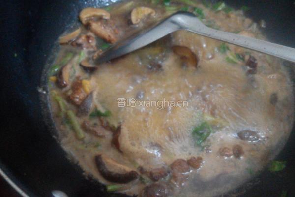 蘑菇炖排骨的做法图解10