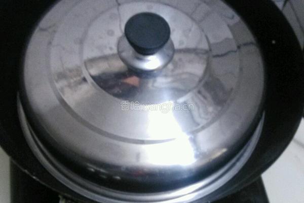 平菇扣肉的做法图解8