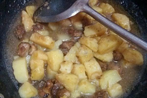土豆焖排骨的做法图解14