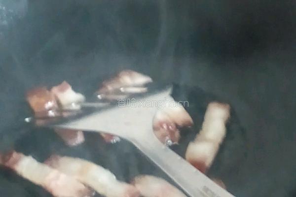 腊肉炒藕片的做法图解2