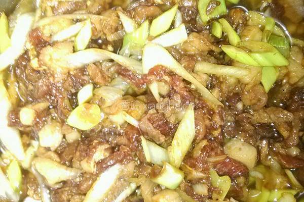 萝卜韭菜肉饺子的做法图解3