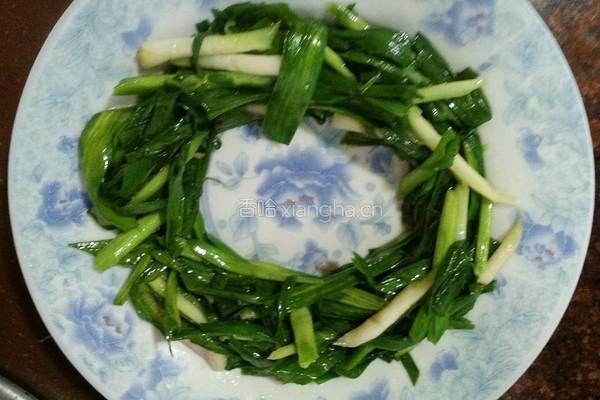 蒜苗炒五香卷的做法图解8