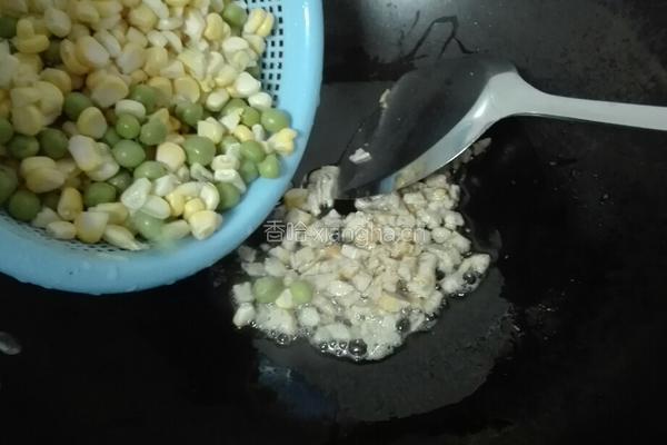 豌豆炒玉米的做法图解3