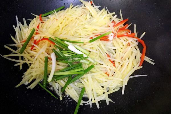 醋熘土豆丝的做法图解9