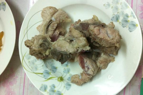 虫草花龙骨汤的做法图解5
