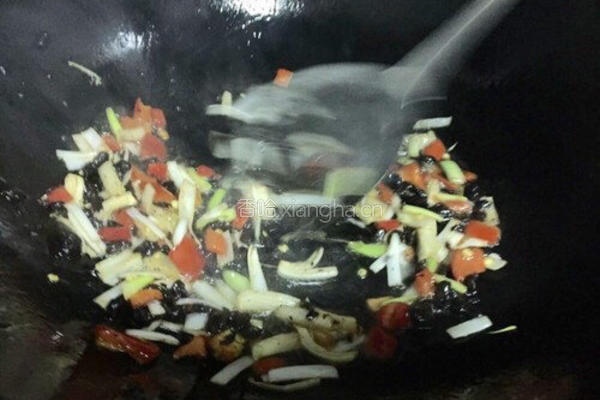 香辣腌萝卜皮的做法图解12