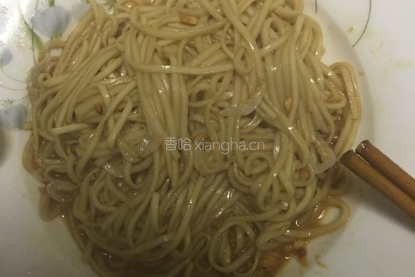 虾米拌面的做法图解3