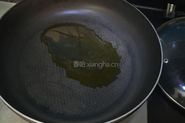 猪脚菌菇汤的做法图解4