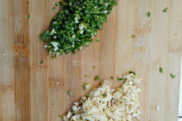 凉拌紫包菜的做法图解2