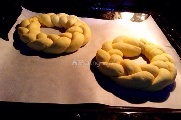 圣诞花环面包的做法图解14