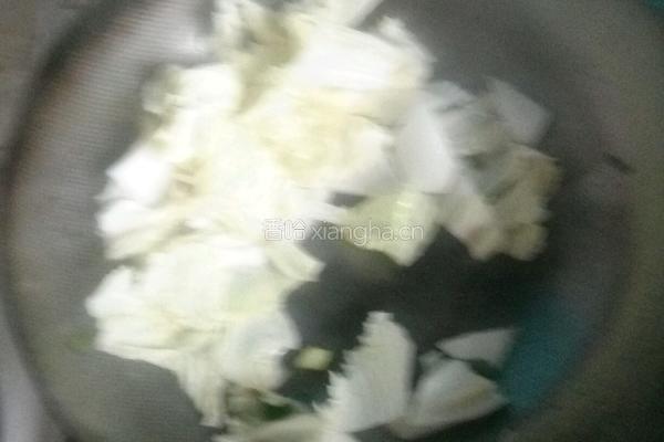 白菜炒木耳的做法图解4