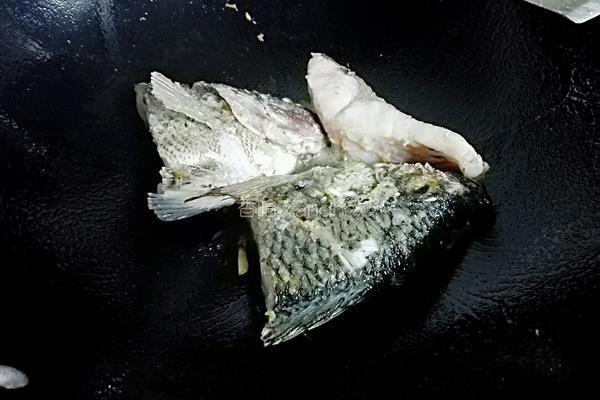 豆腐焖鱼的做法图解6