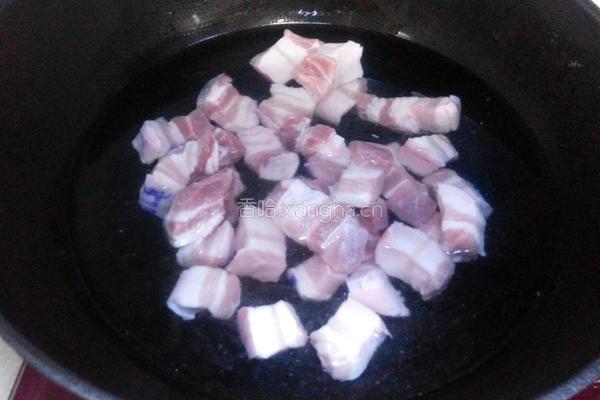 红烧肉炖干豆角的做法图解2