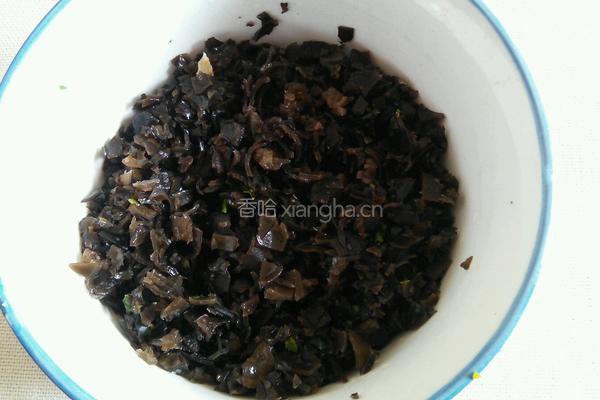 荠菜虾仁饺的做法图解3