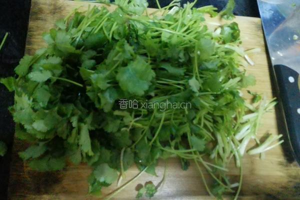 凉拌香菜香干丝的做法图解2