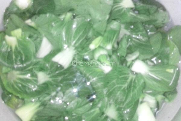 蚝油白菜的做法图解1