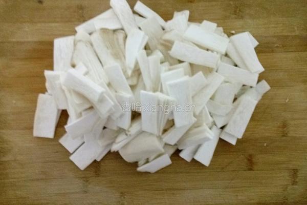 干锅杏鲍菇的做法图解1