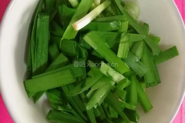 韭菜炒猪肝的做法图解2