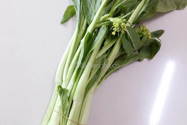 清炒白菜心的做法图解1