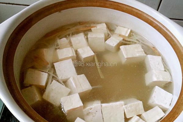 墨鱼仔炖豆腐的做法图解5