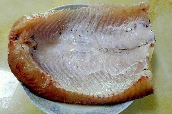 糖醋鱼的做法图解1