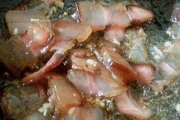 蒜苗炒腊肉的做法图解5