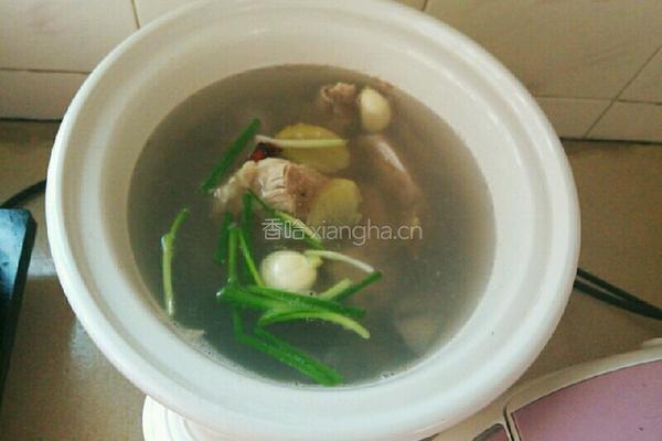 莲藕筒骨汤的做法图解6