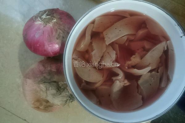 洋葱炒猪肝的做法图解1