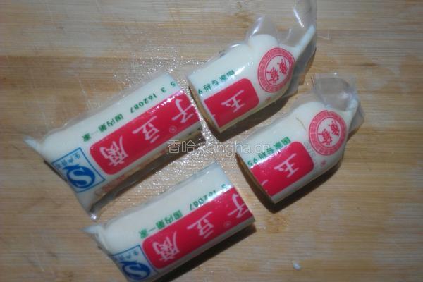 番茄酱豆腐的做法图解2