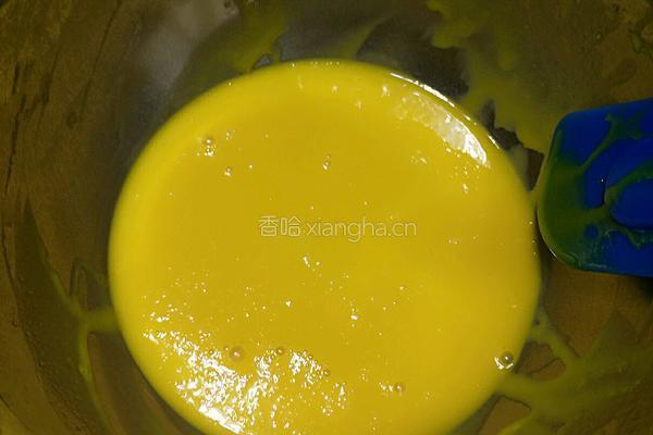 蓝莓奶油蛋卷的做法图解4