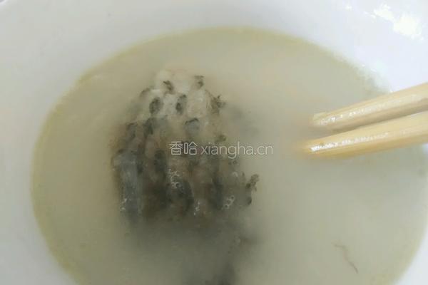 白萝卜鲫鱼汤的做法图解7