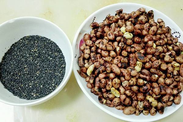 糖油饺的做法图解1