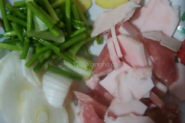 肉片香菇炖莲藕的做法图解3