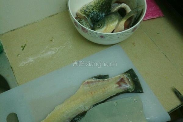 水煮鱼的做法图解1