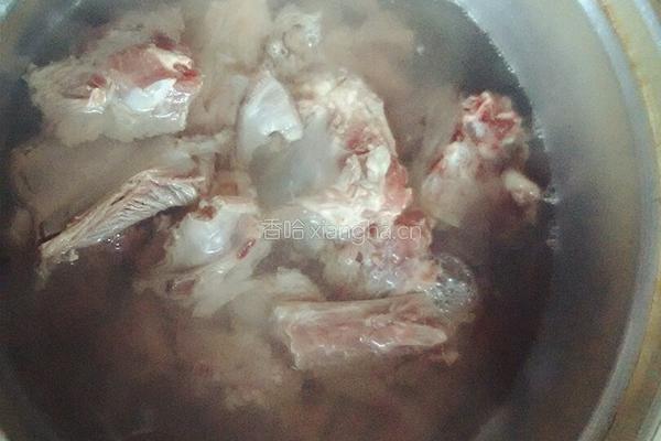 羊排炖土豆的做法图解2