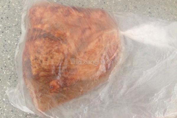 蒜香黑椒烤鸡腿的做法图解3