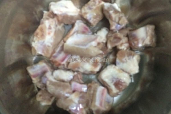粉蒸排骨的做法图解1