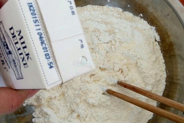 奶香苏打饼干的做法图解4