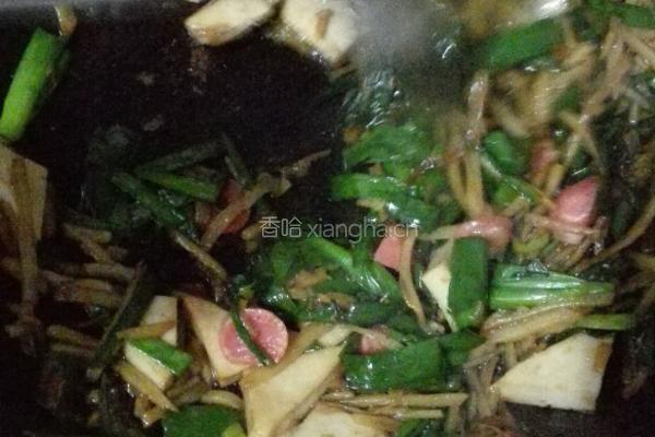 韭菜炒土豆丝千叶豆腐小肠的做法图解5